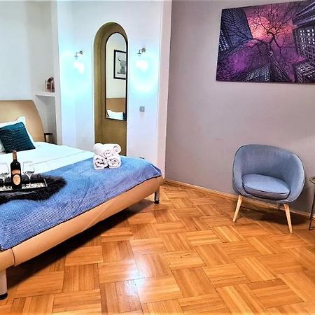 Central Arghezi Art Deco Apartment Piata Universitatii Boekarest Buitenkant foto