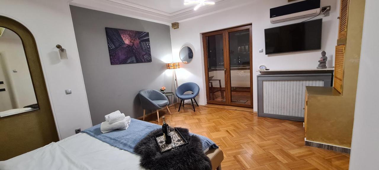 Central Arghezi Art Deco Apartment Piata Universitatii Boekarest Buitenkant foto
