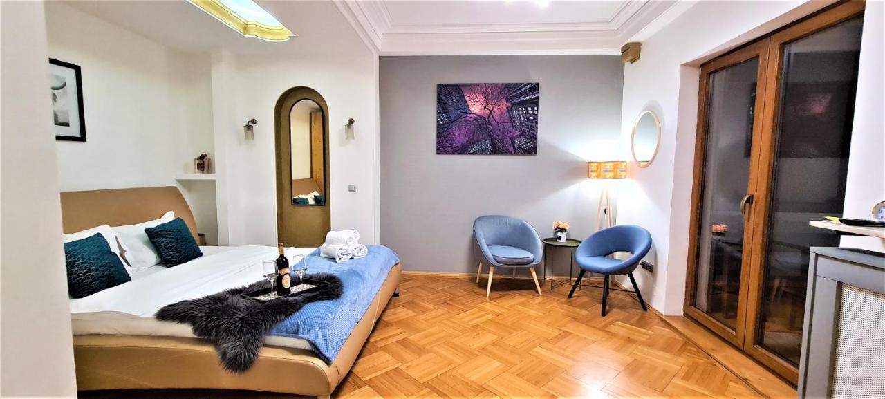 Central Arghezi Art Deco Apartment Piata Universitatii Boekarest Buitenkant foto