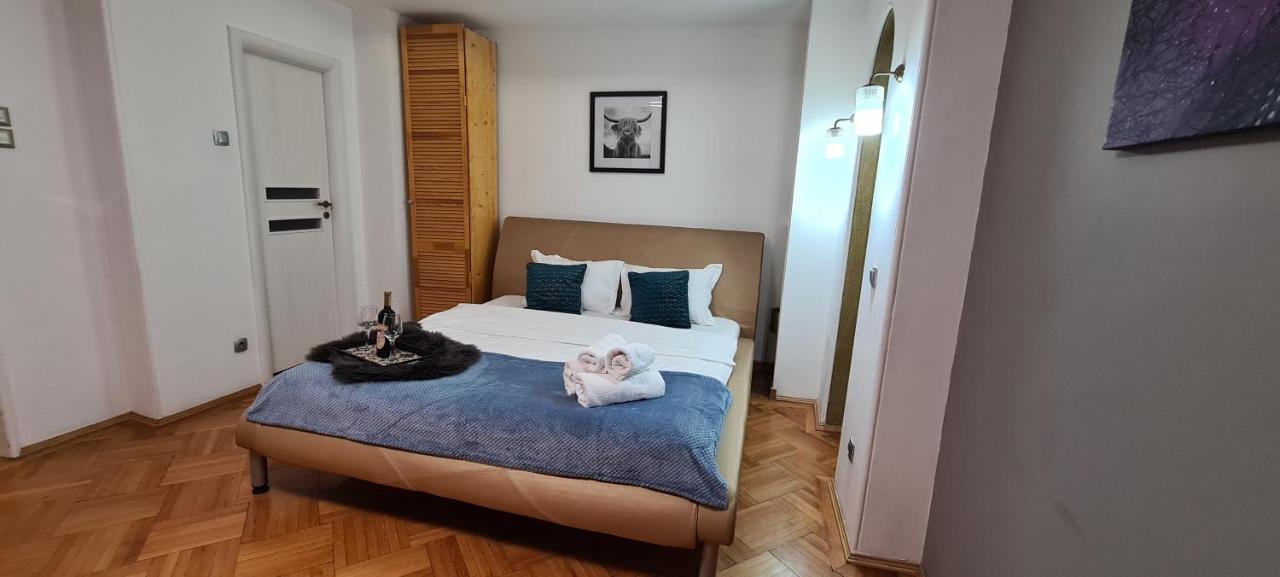 Central Arghezi Art Deco Apartment Piata Universitatii Boekarest Buitenkant foto